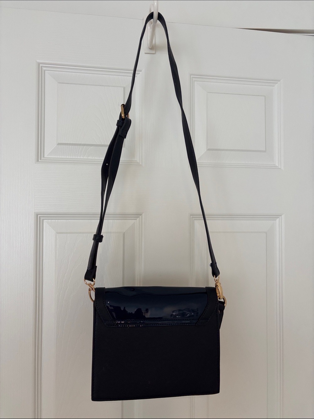 HEYS Crossbody Bag Glossy Navy blue Flap close turn lock removable strap - Picture 6 of 17